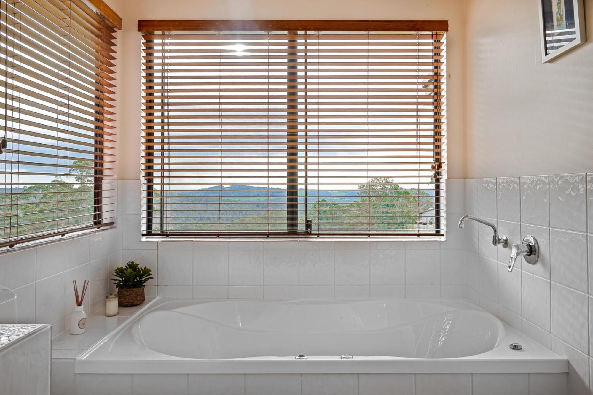 Karrak Reach Forest Retreat Chalet *